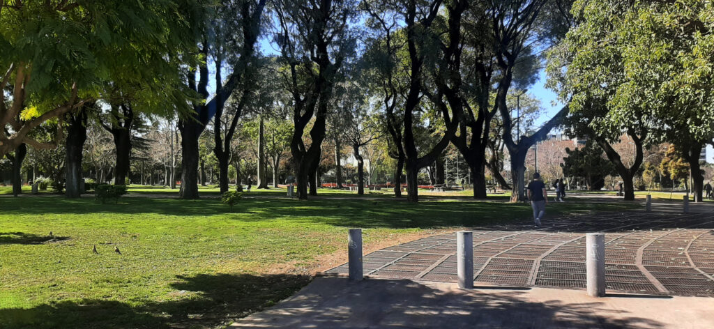 Portada del Paque Chacabuco